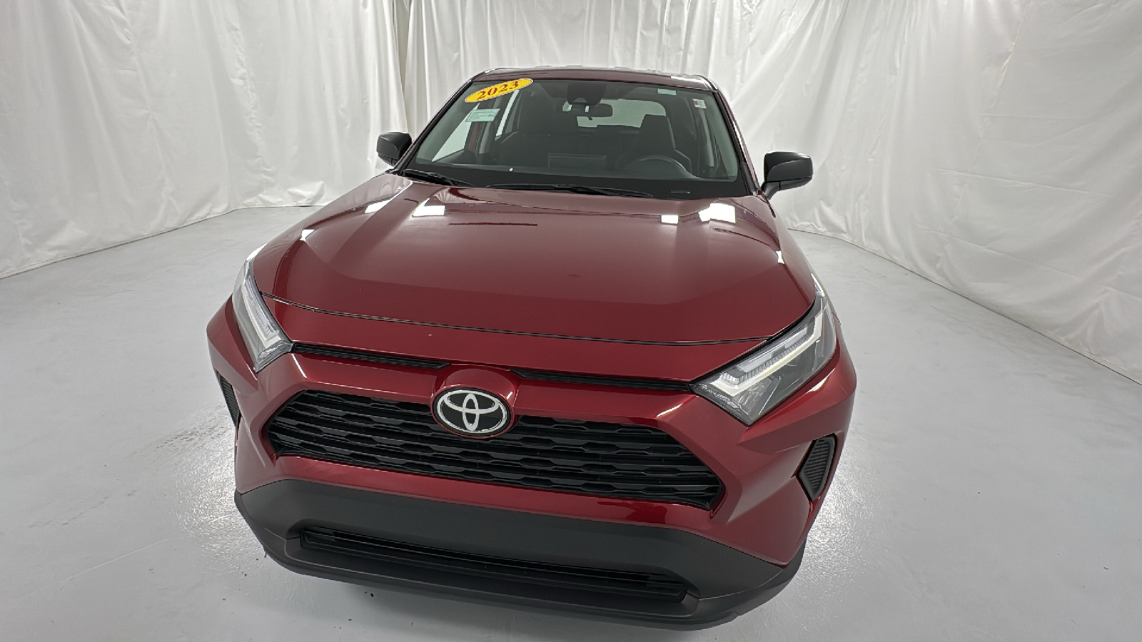 2023 Toyota RAV4 LE 8