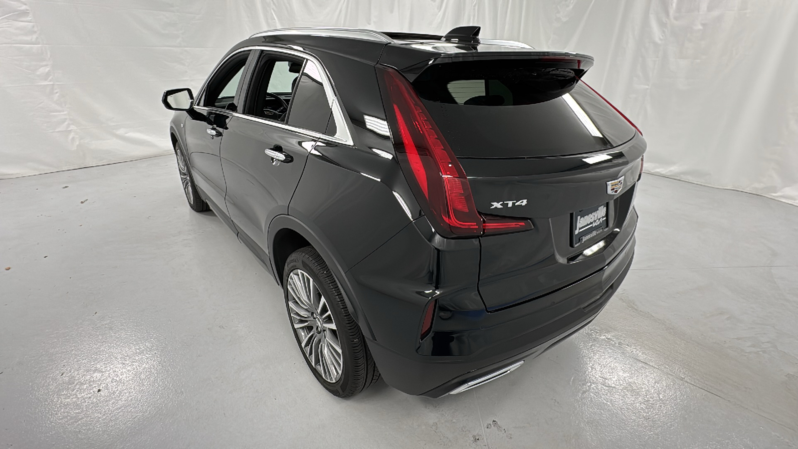 2024 Cadillac XT4 Premium Luxury 5