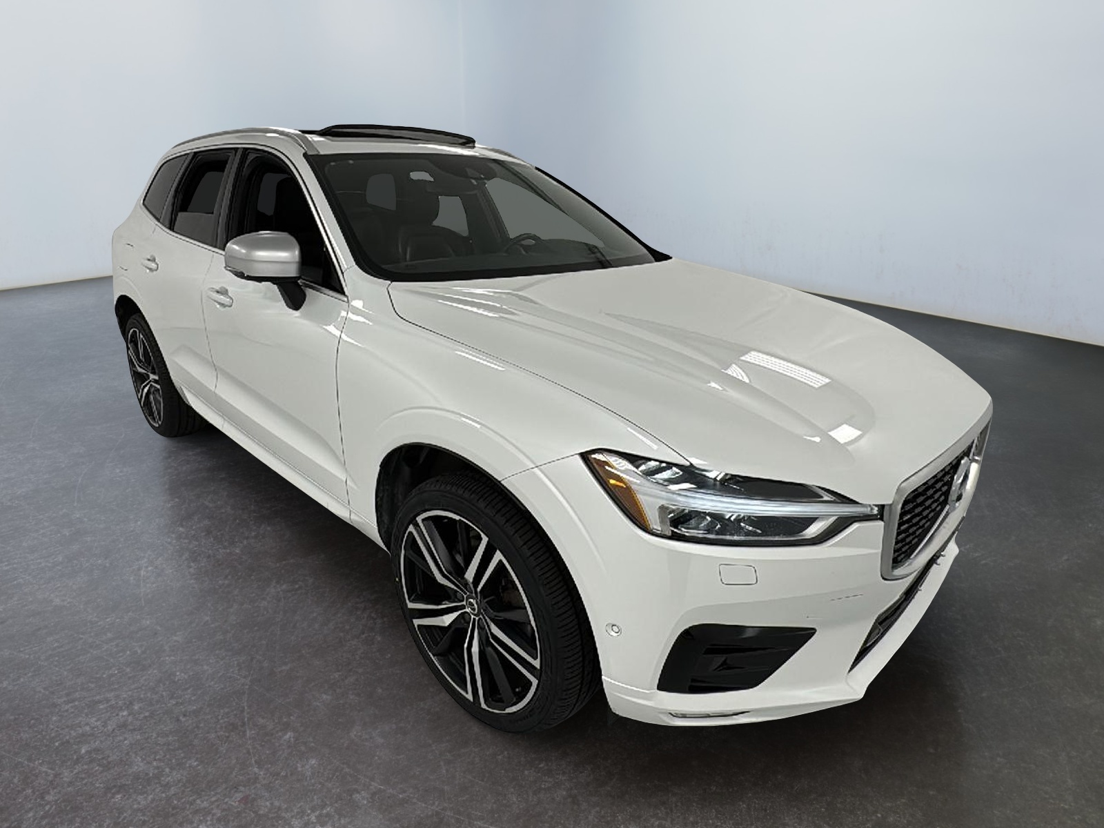 2019 Volvo XC60 T6 R-Design 1