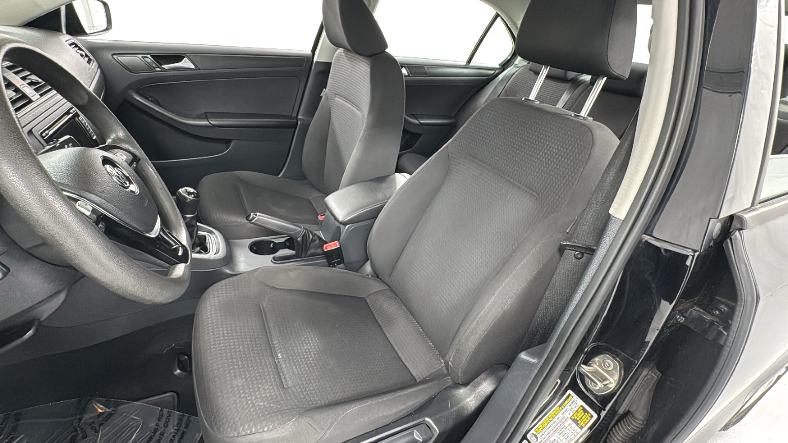 2015 Volkswagen Jetta 2.0L Base 10