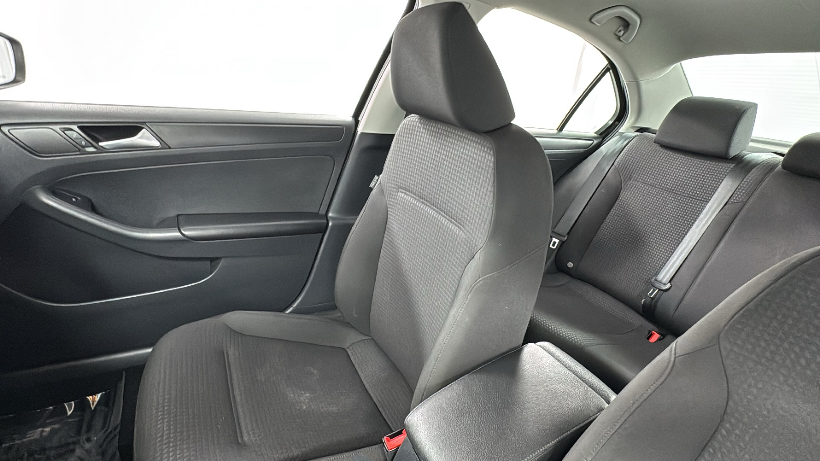 2015 Volkswagen Jetta 2.0L Base 13