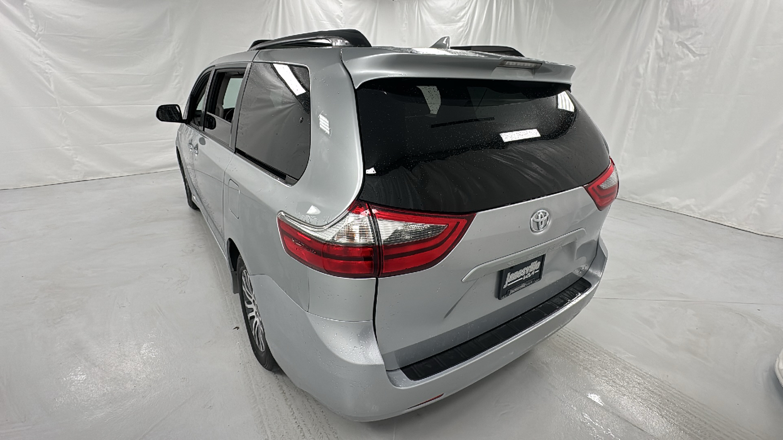 2020 Toyota Sienna XLE Premium 5