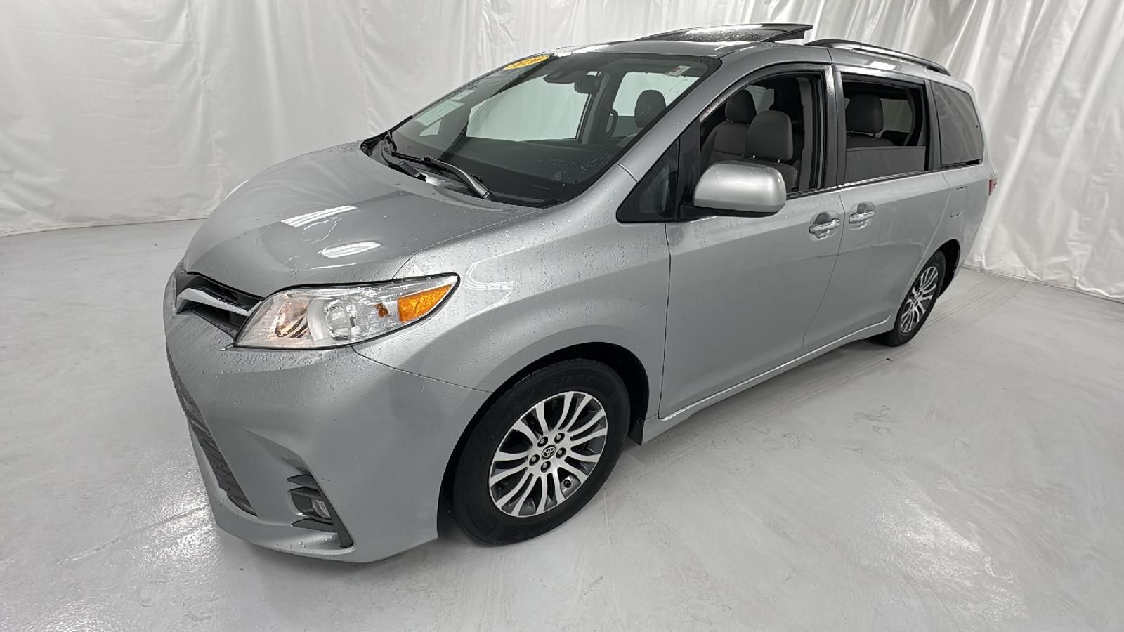 2020 Toyota Sienna XLE Premium 7