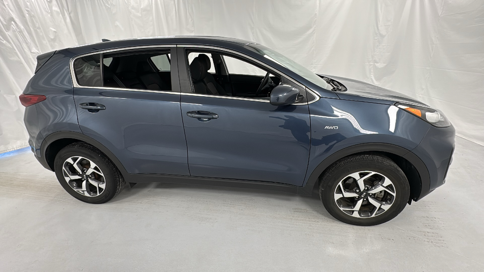 2022 Kia Sportage LX 2