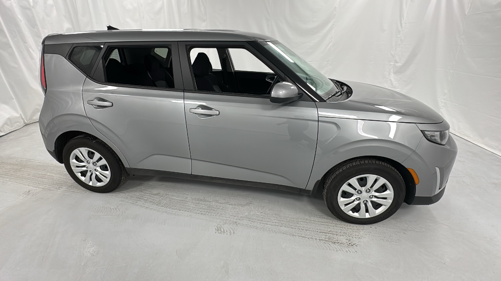 2023 Kia Soul LX 2