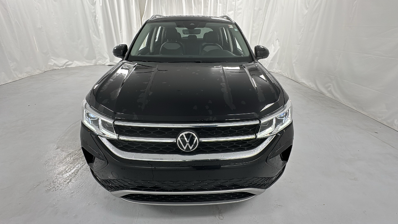 2022 Volkswagen Taos 1.5T SEL 8