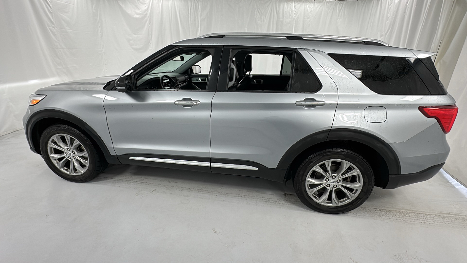 2022 Ford Explorer Limited 6