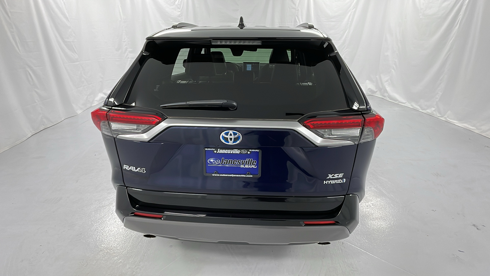 2020 Toyota RAV4 Hybrid XSE 4