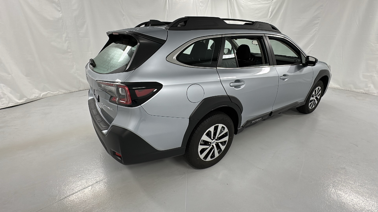 2025 Subaru Outback 2.5i 3