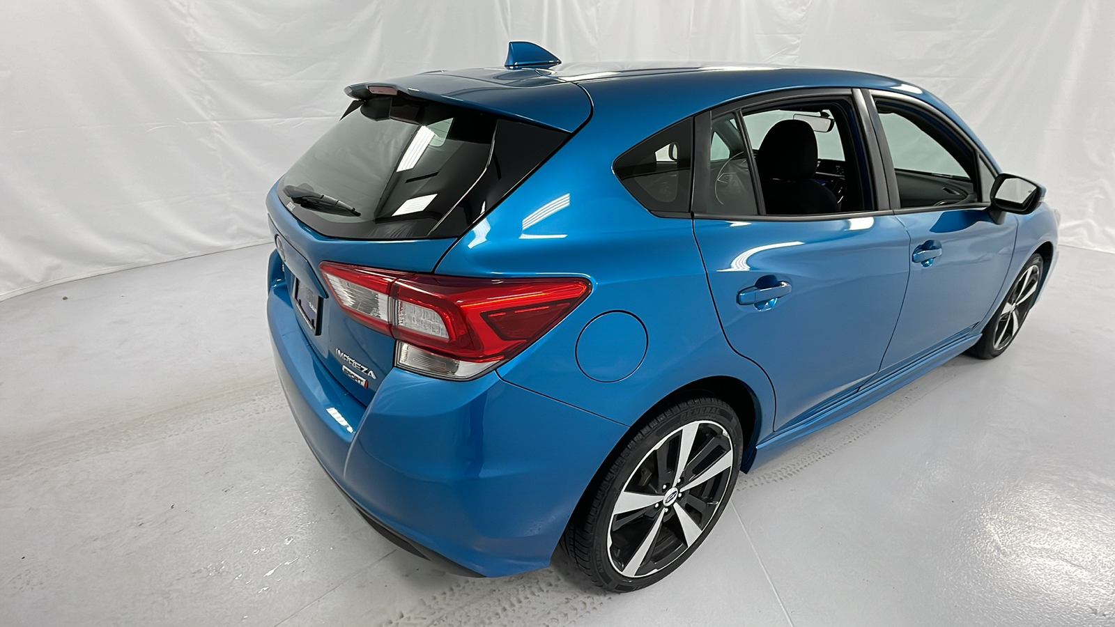 2017 Subaru Impreza 2.0i Sport 3