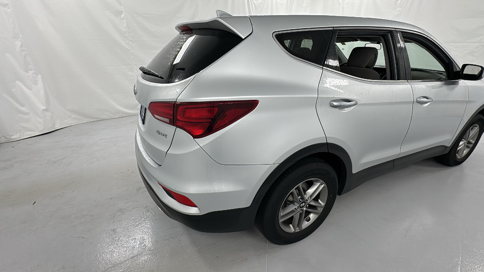 2017 Hyundai Santa Fe Sport 2.4 Base 3