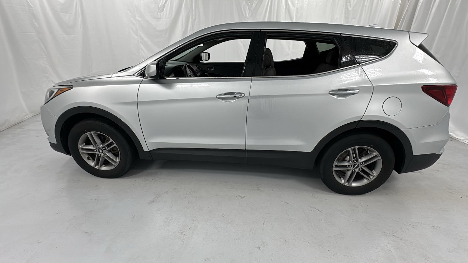 2017 Hyundai Santa Fe Sport 2.4 Base 6