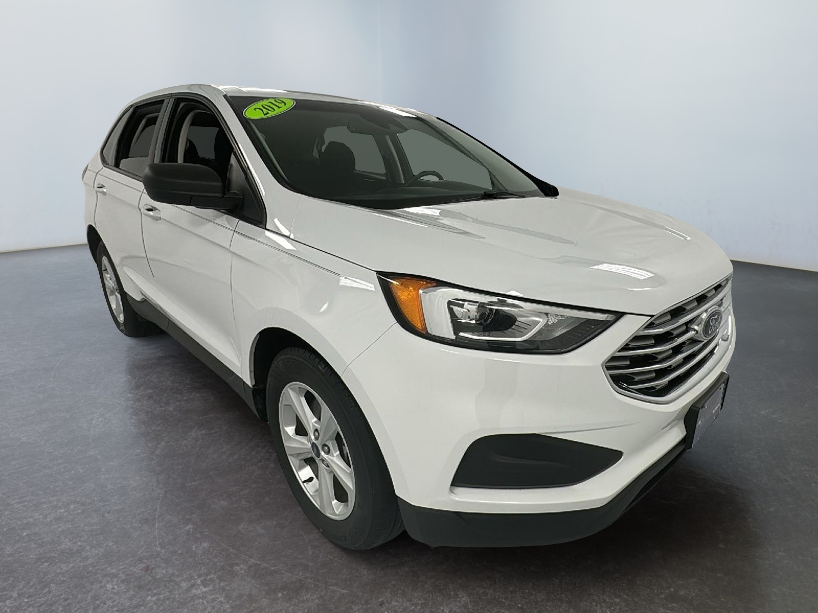 2019 Ford Edge SE 1