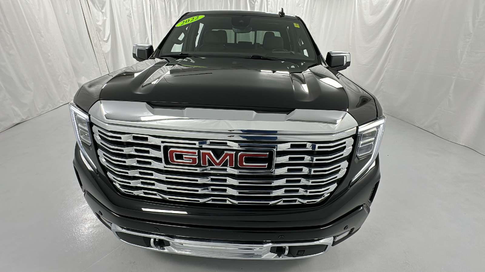 2022 GMC Sierra 1500 Denali 8