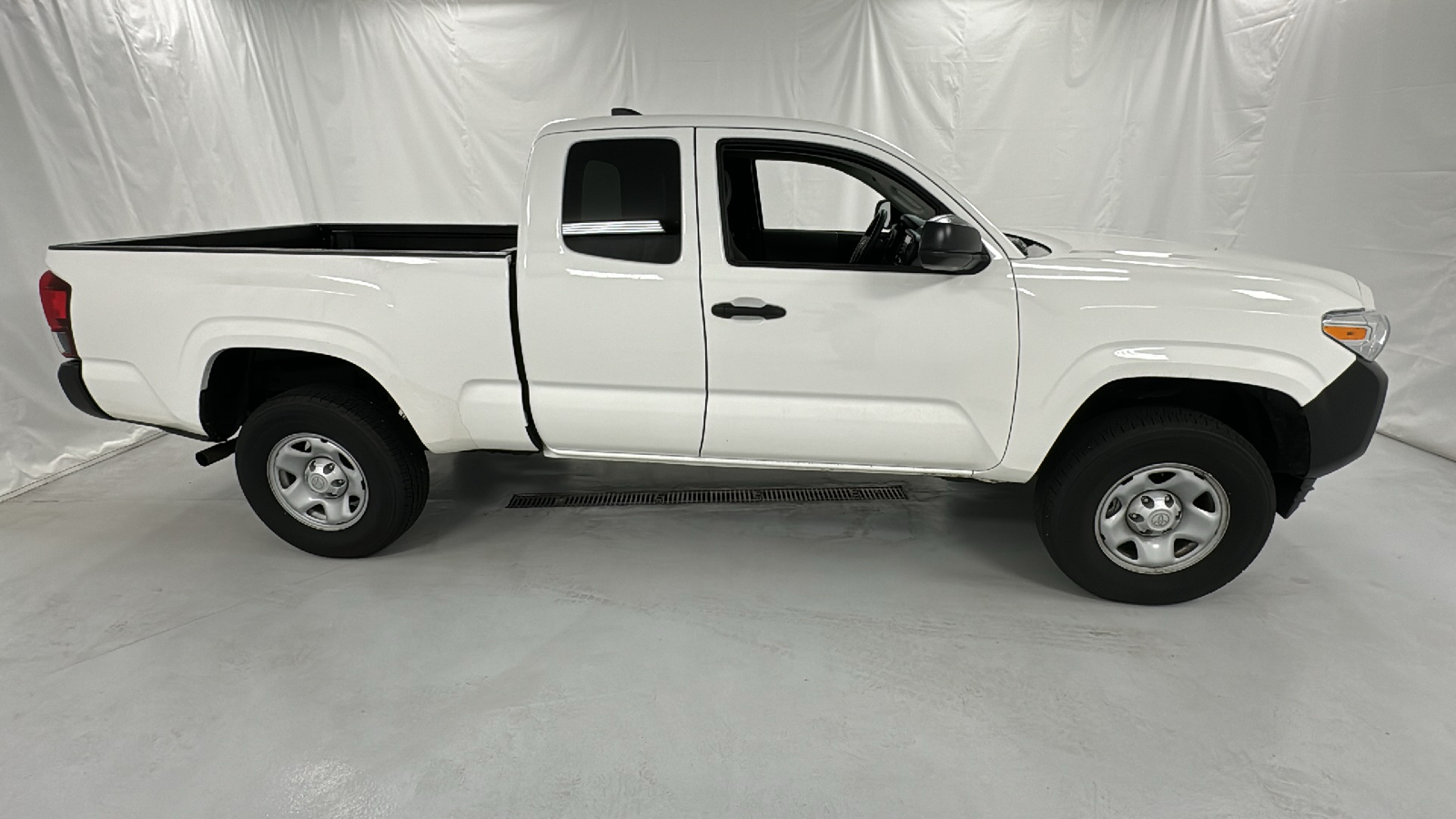 2023 Toyota Tacoma SR 2