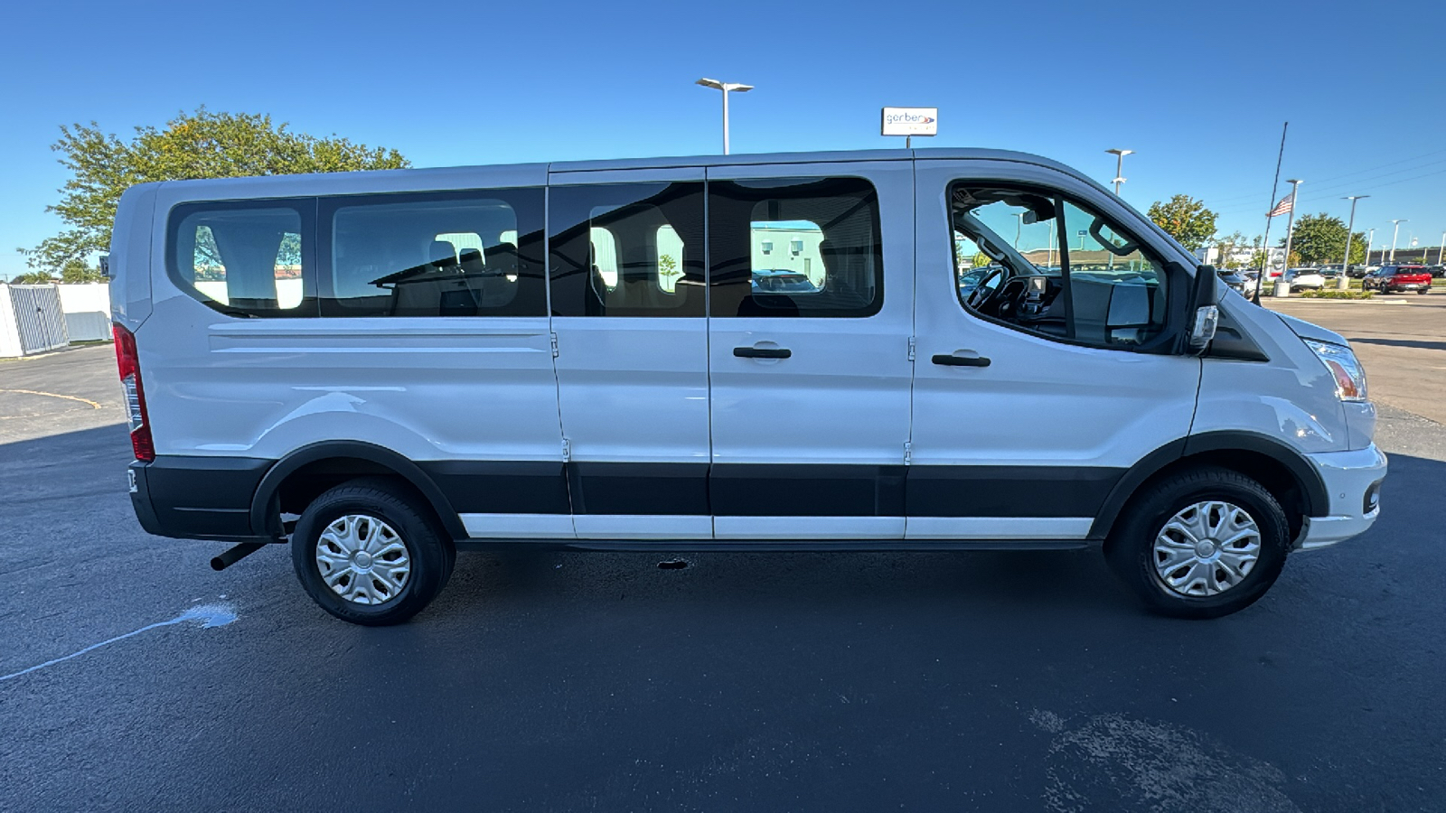 2021 Ford Transit-350 XLT 2