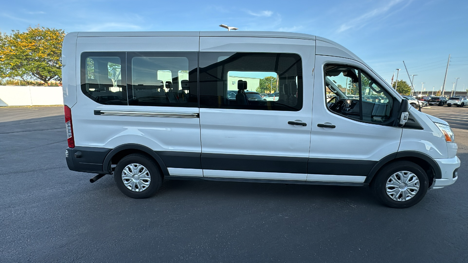 2020 Ford Transit-350 XLT 2