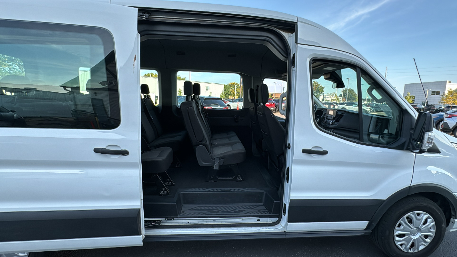 2020 Ford Transit-350 XLT 19