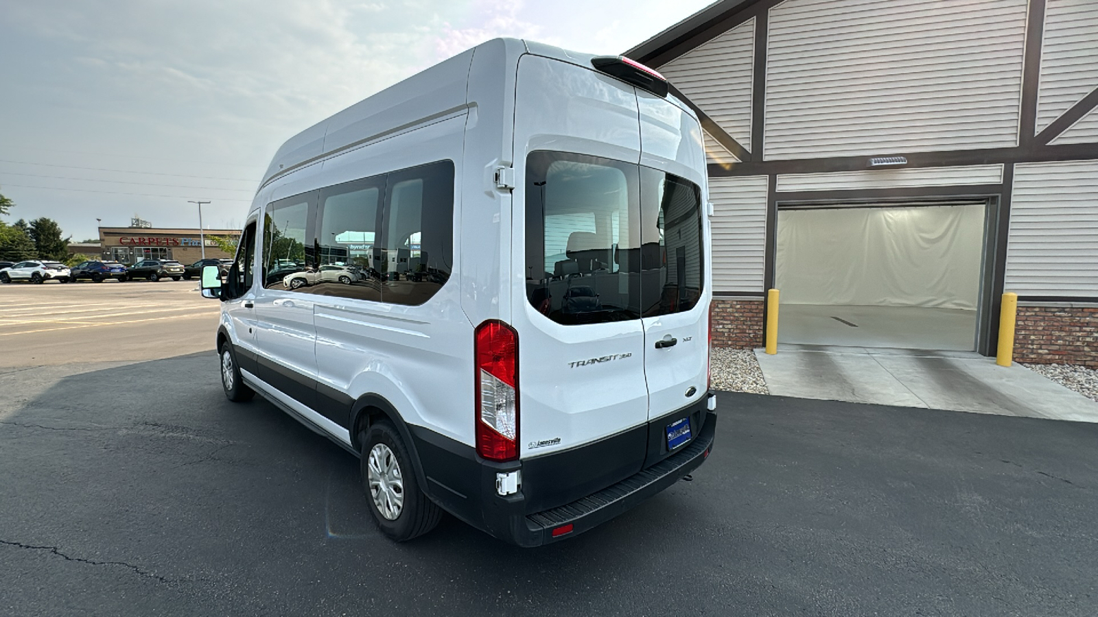 2022 Ford Transit-350 XLT 5