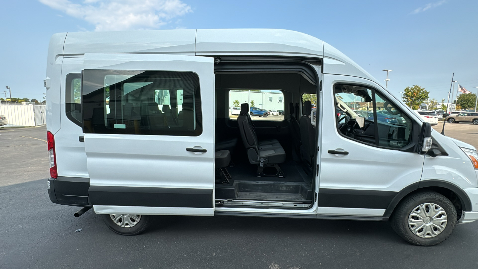 2022 Ford Transit-350 XLT 20