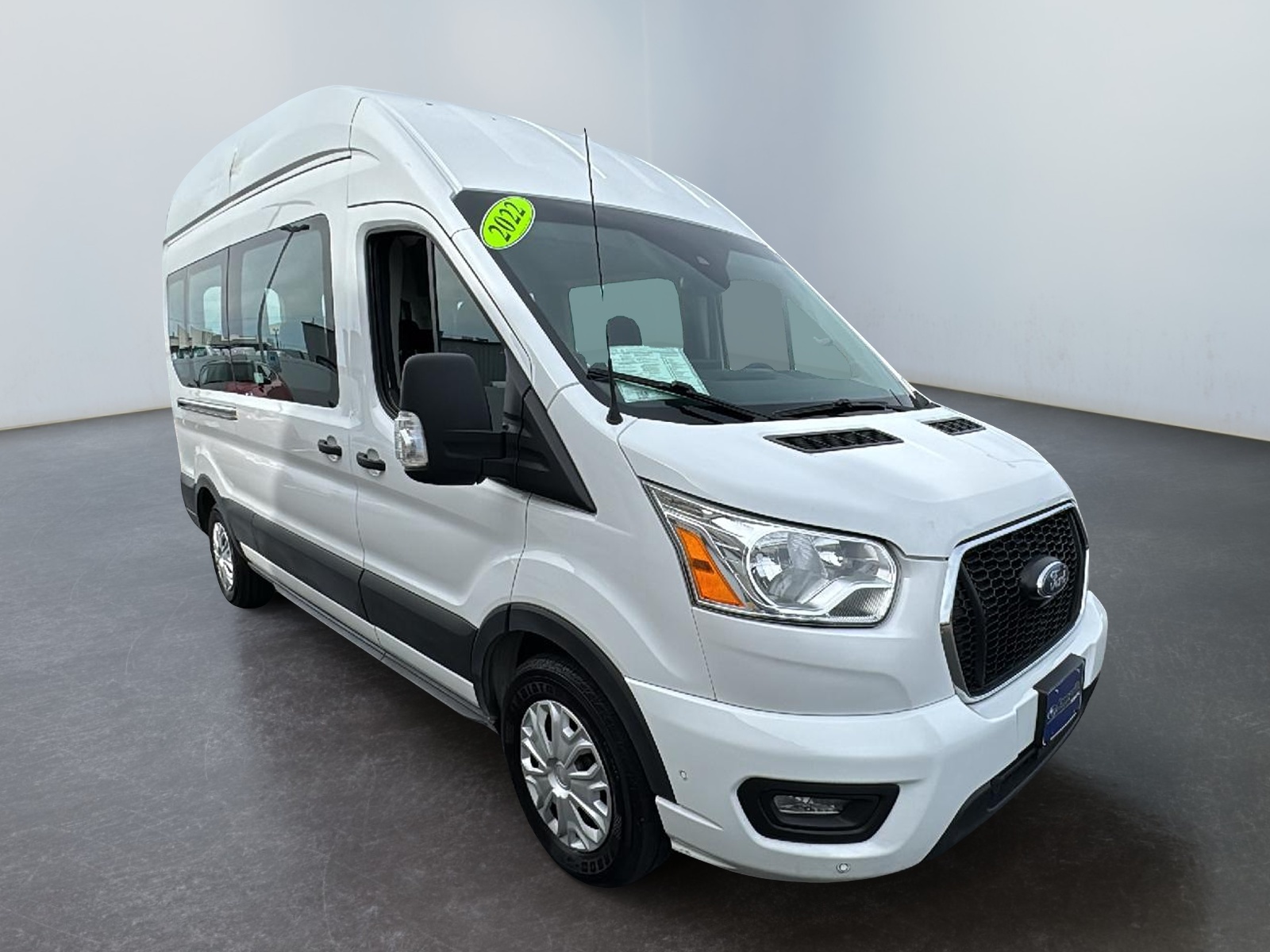 2022 Ford Transit-350 XLT 1