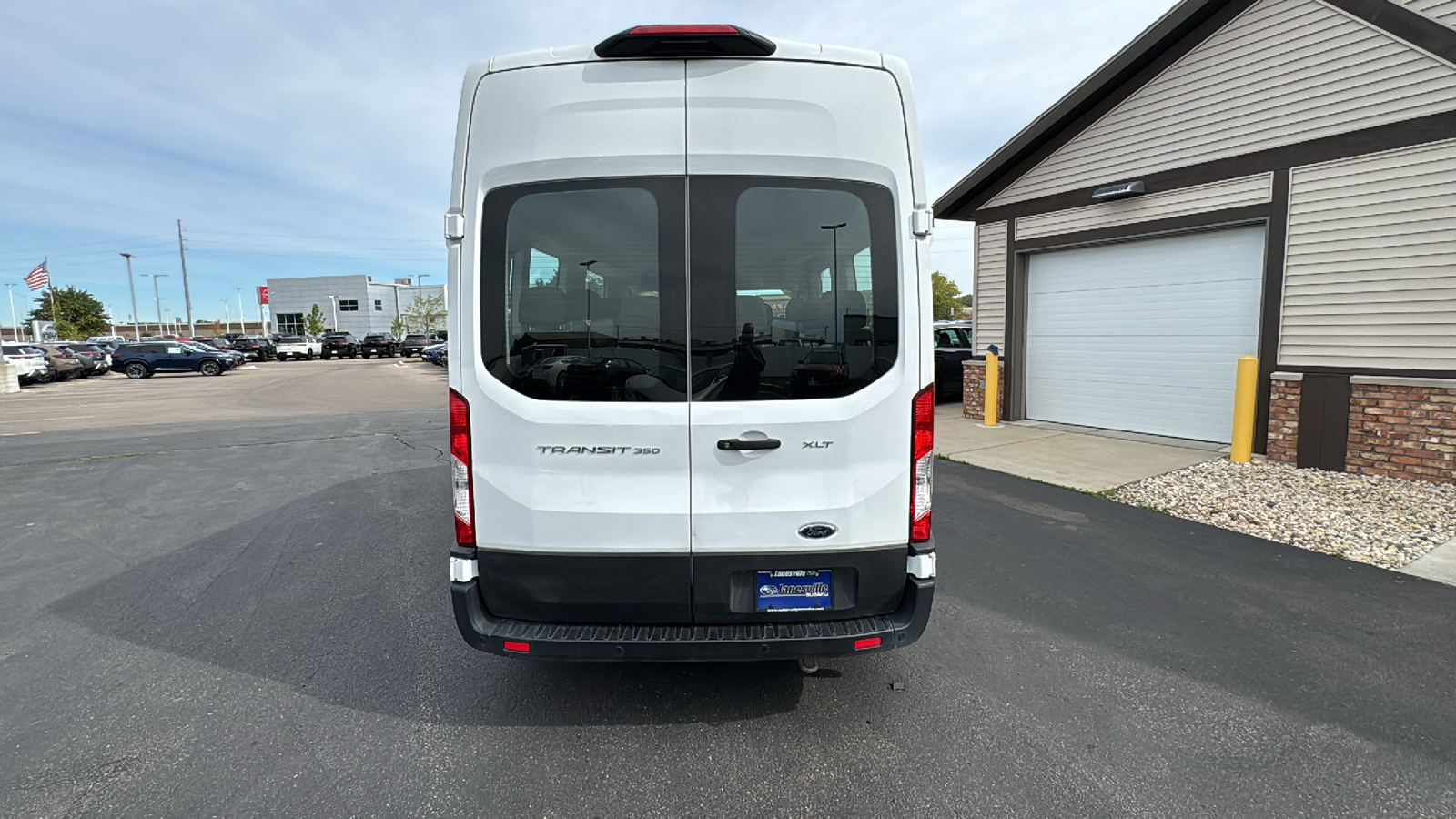 2022 Ford Transit-350 XLT 4