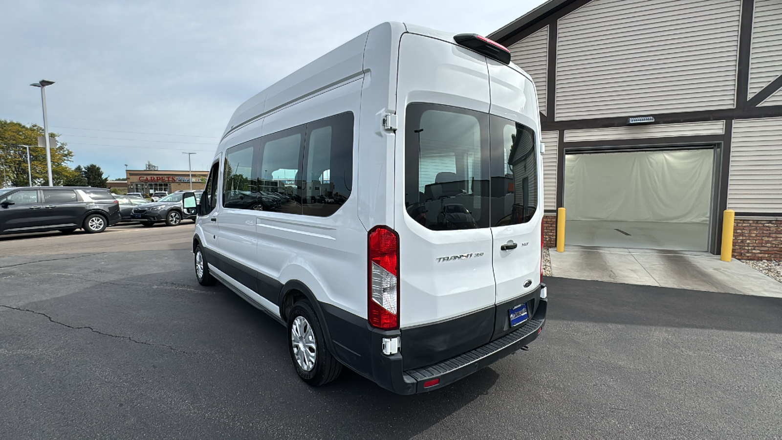 2022 Ford Transit-350 XLT 5