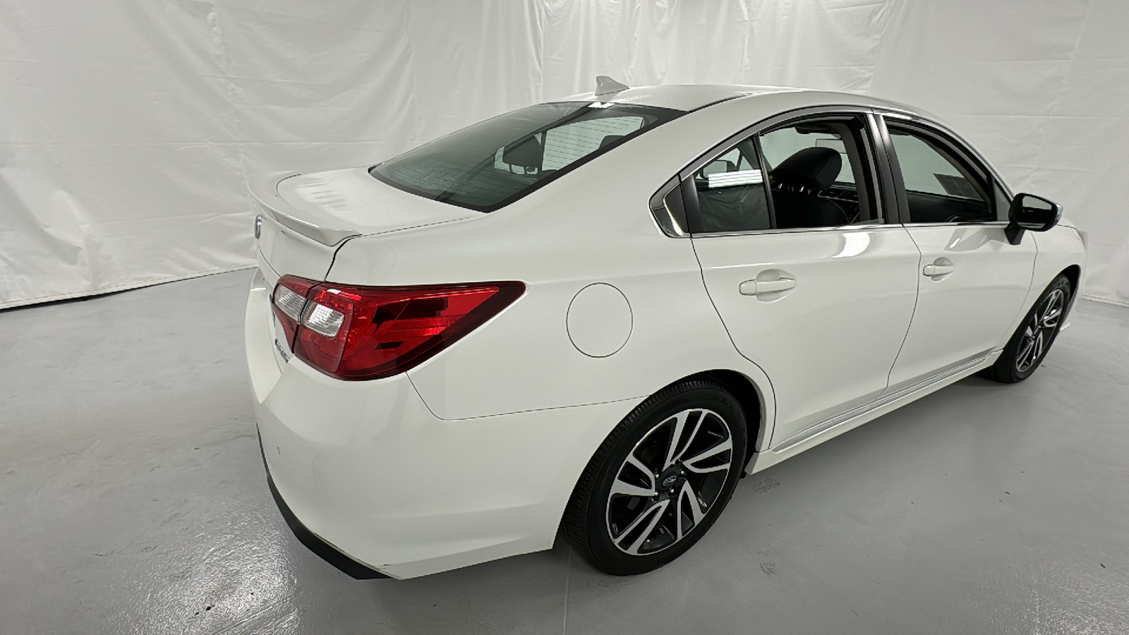 2019 Subaru Legacy 2.5i 3