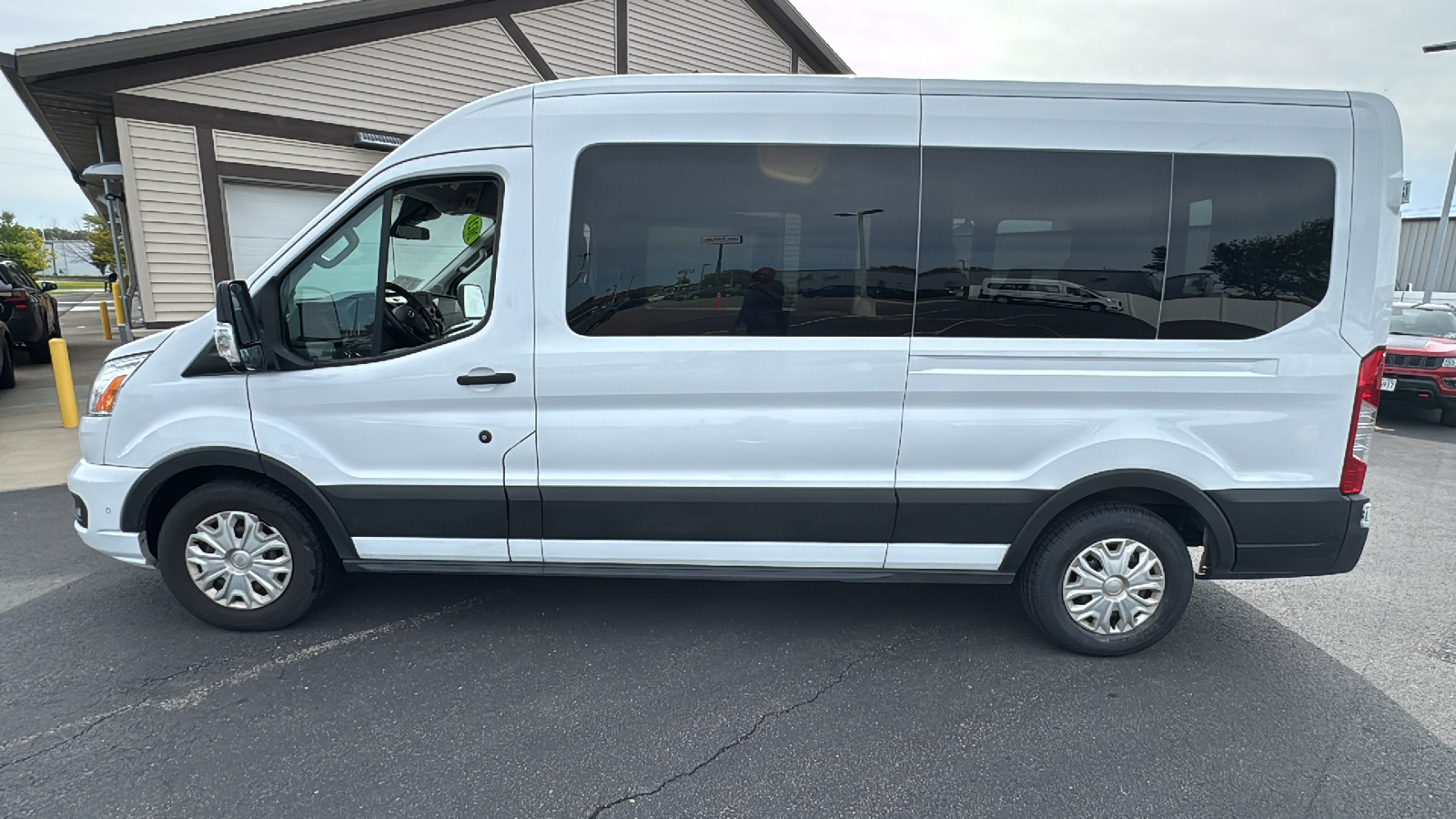 2021 Ford Transit-350 XLT 6