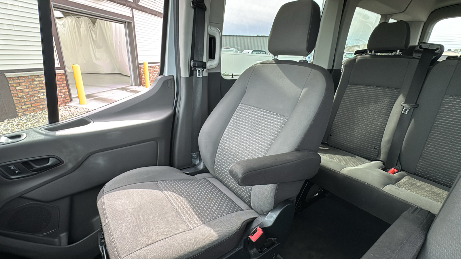 2021 Ford Transit-350 XLT 12