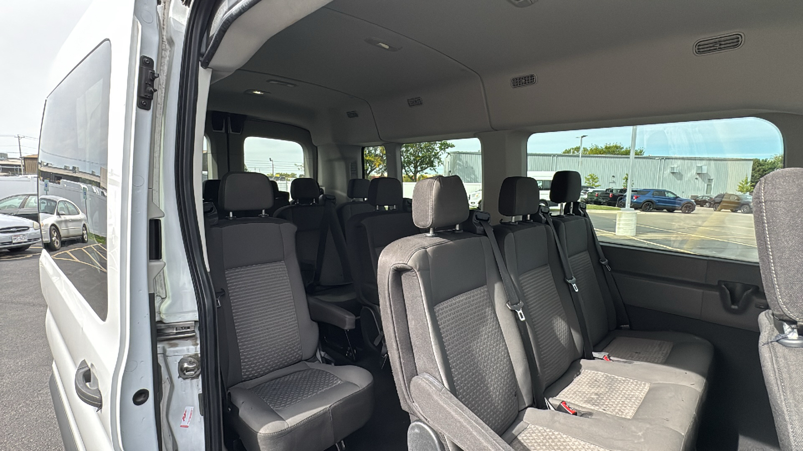 2021 Ford Transit-350 XLT 19