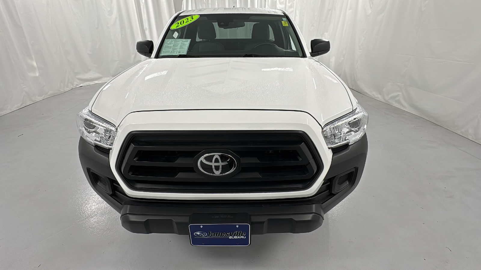 2023 Toyota Tacoma SR 8