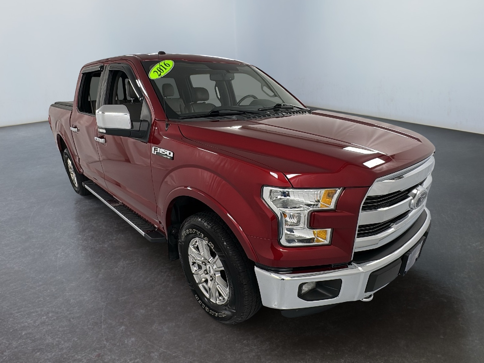 2016 Ford F-150 Lariat photo 2