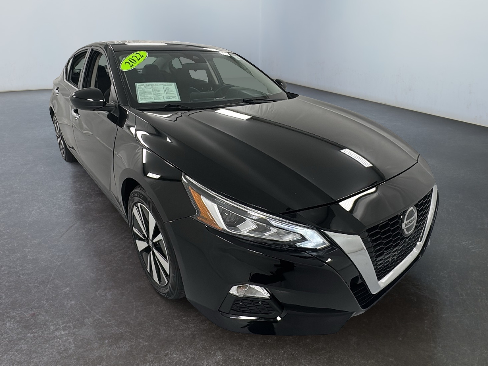 2022 Nissan Altima 2.5 SV photo 2