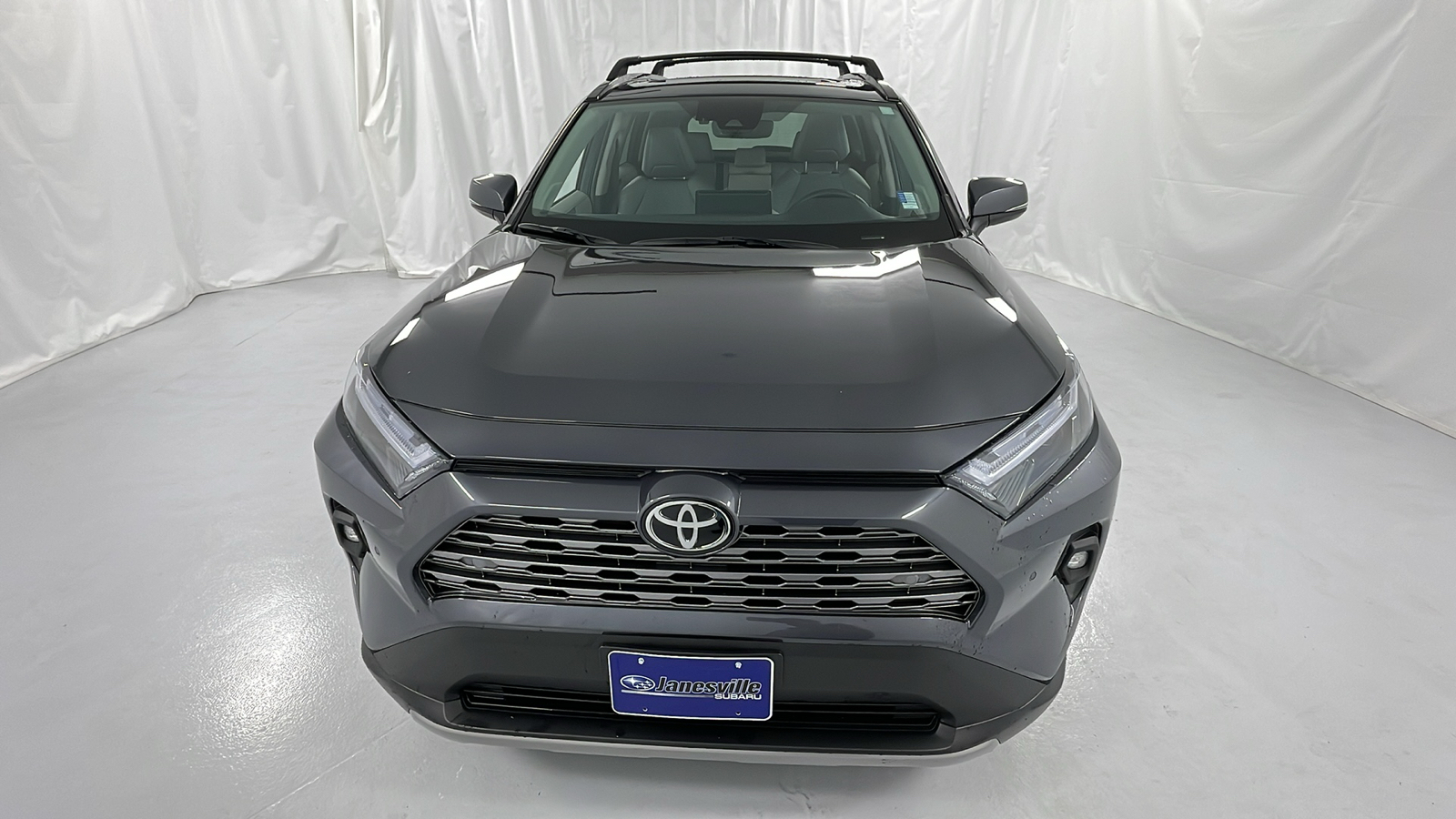 2022 Toyota RAV4 Limited 8