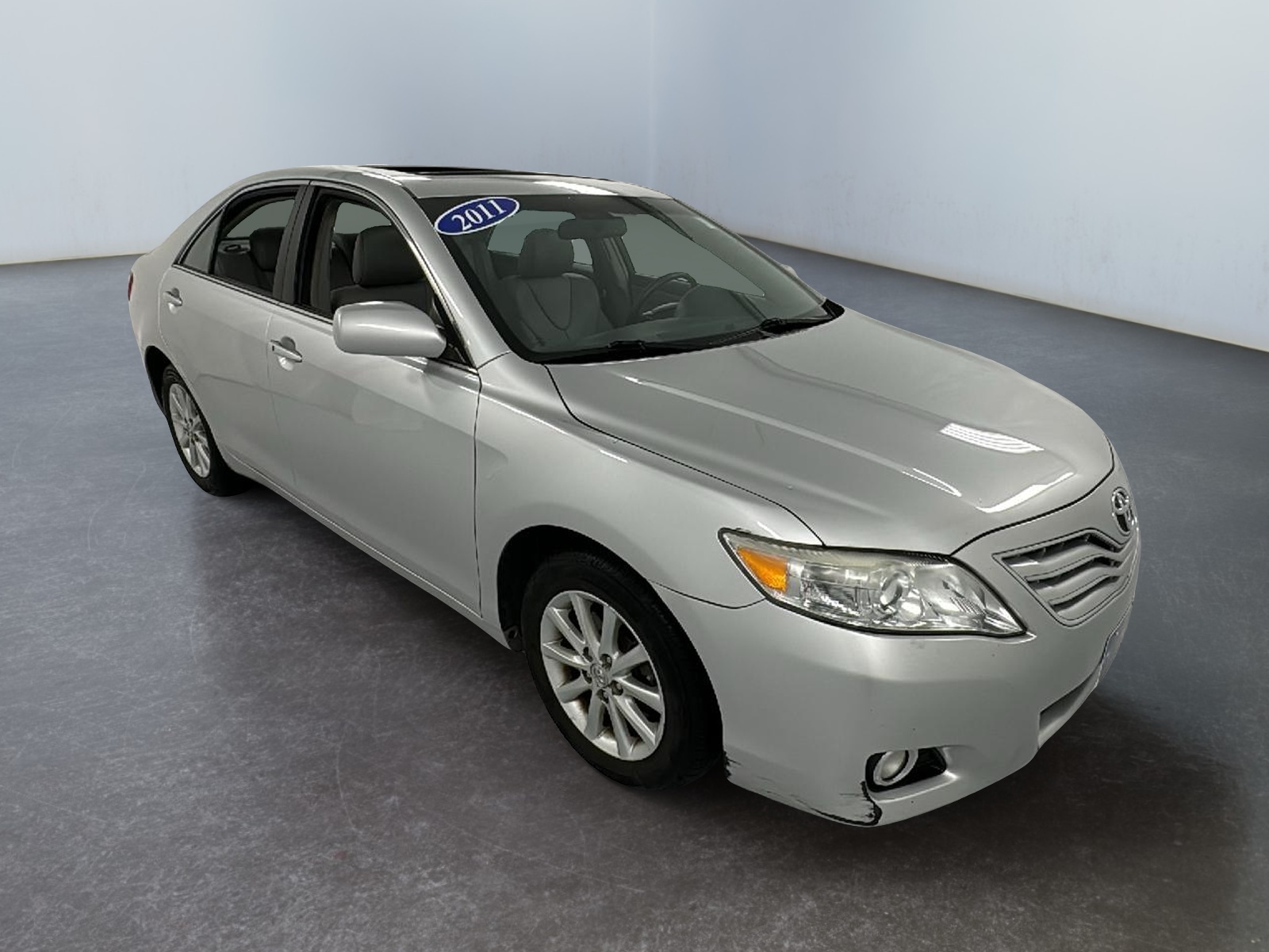 2011 Toyota Camry XLE 1