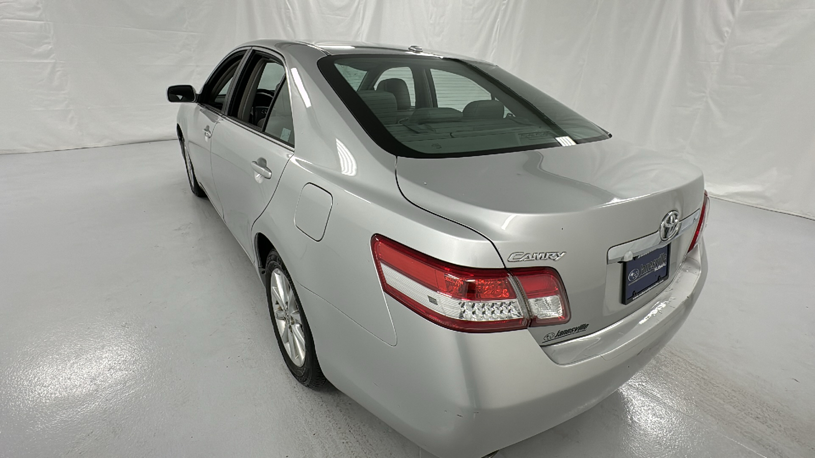 2011 Toyota Camry XLE 5