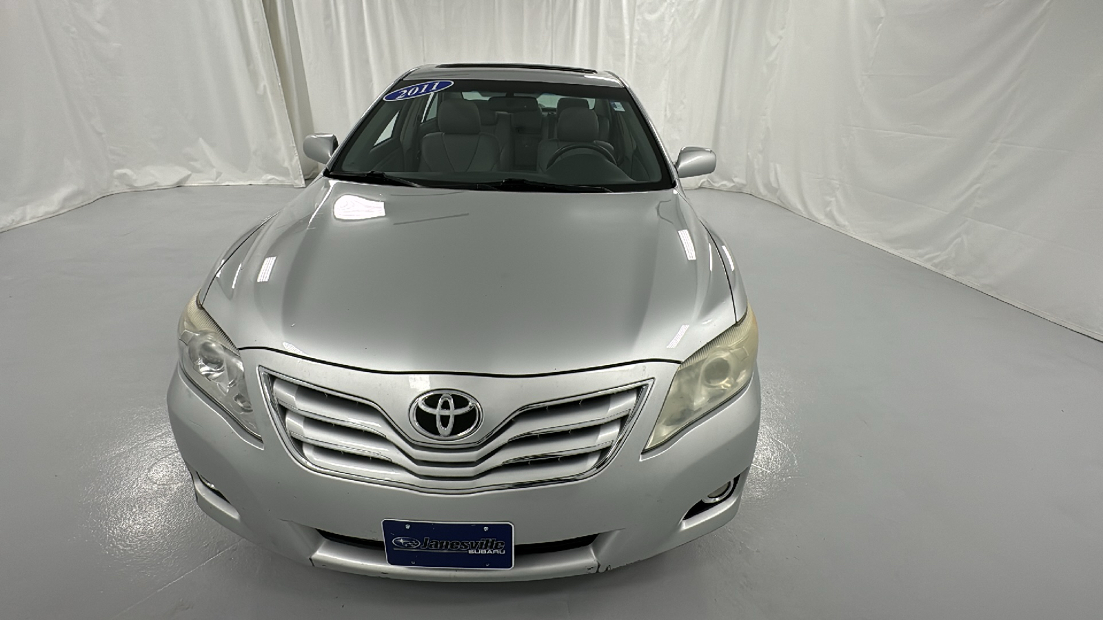 2011 Toyota Camry XLE 8