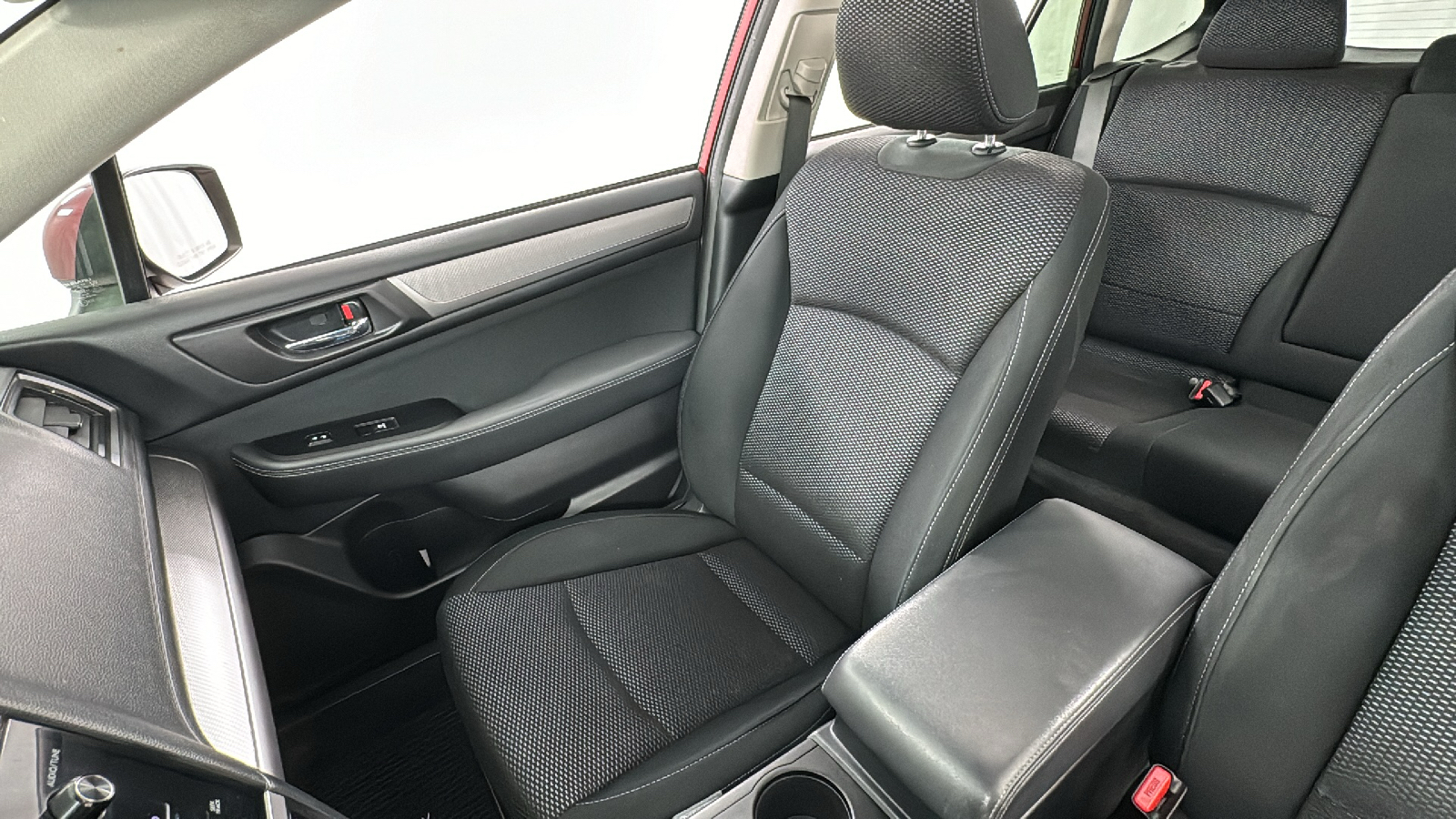 2015 Subaru Outback 2.5i Premium 13