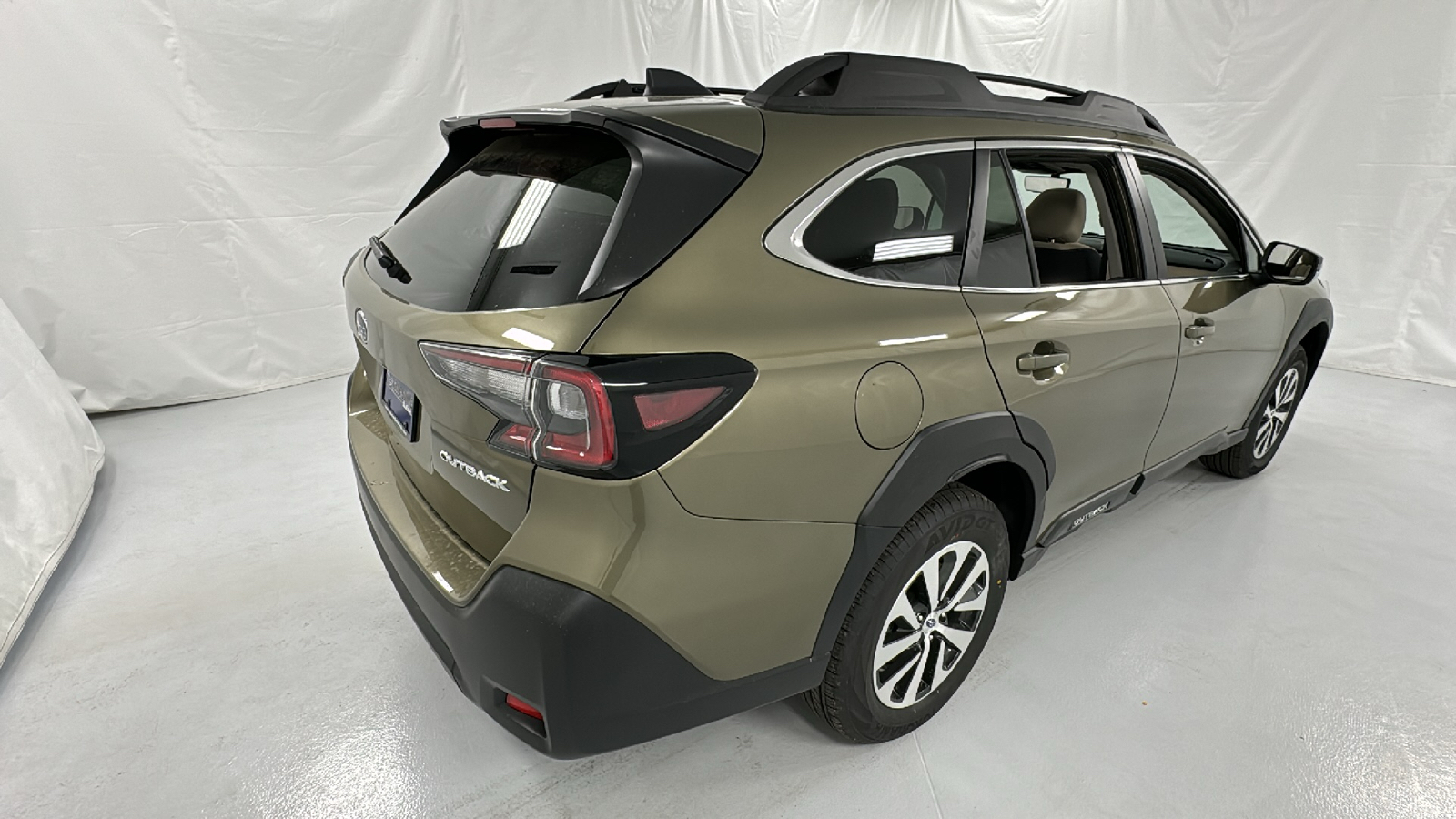 2024 Subaru Outback Premium 3