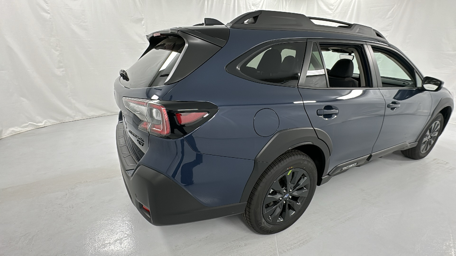 2025 Subaru Outback Onyx Edition XT 3