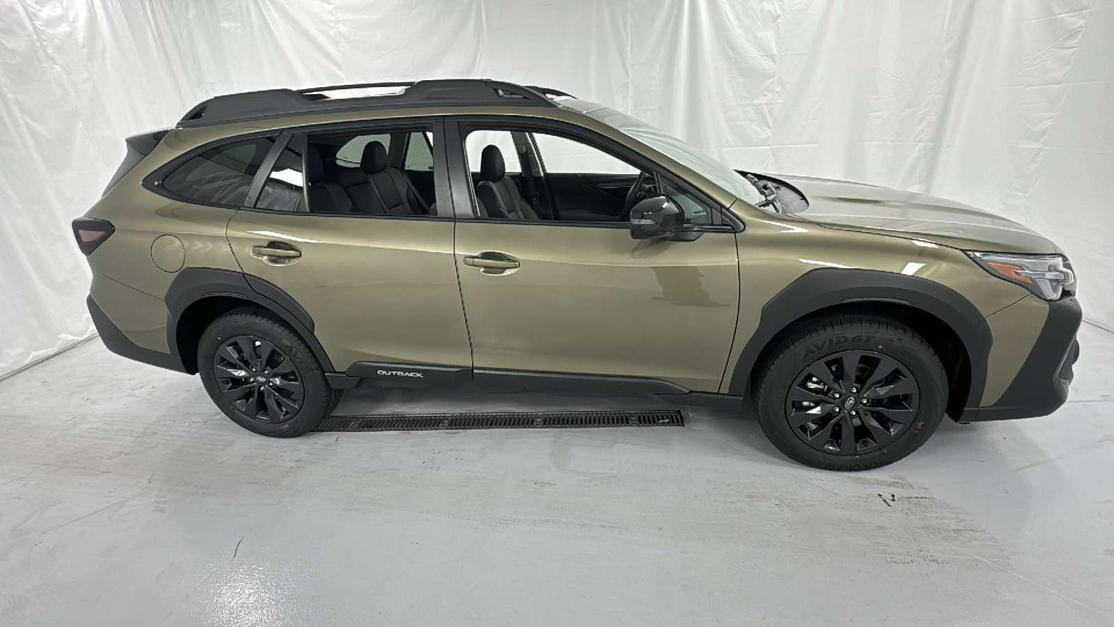 2025 Subaru Outback Onyx Edition XT 2