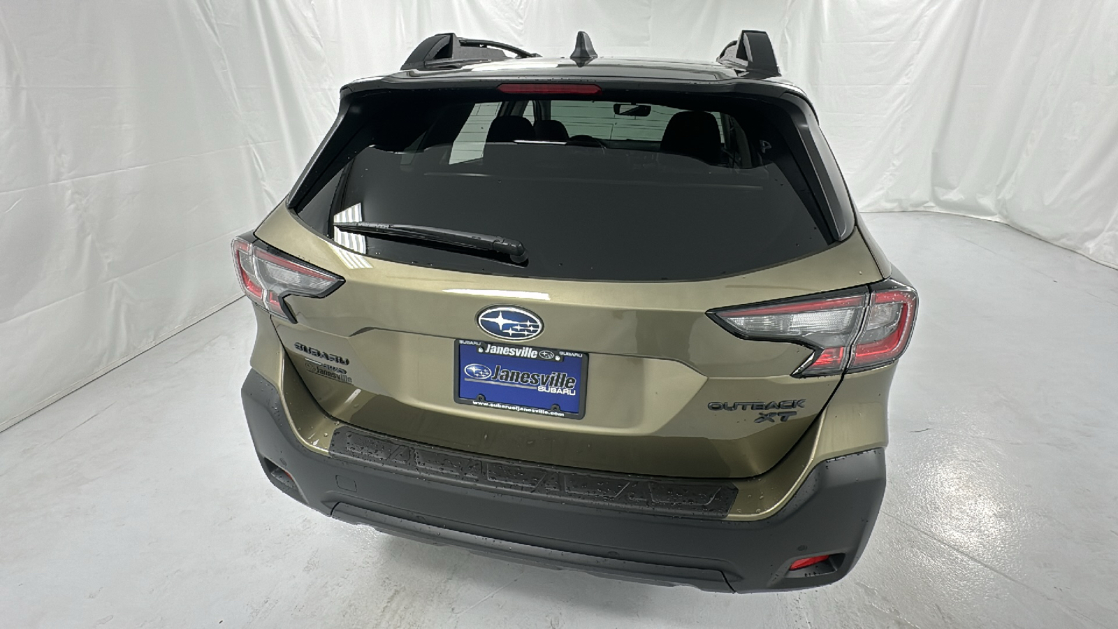 2025 Subaru Outback Onyx Edition XT 4