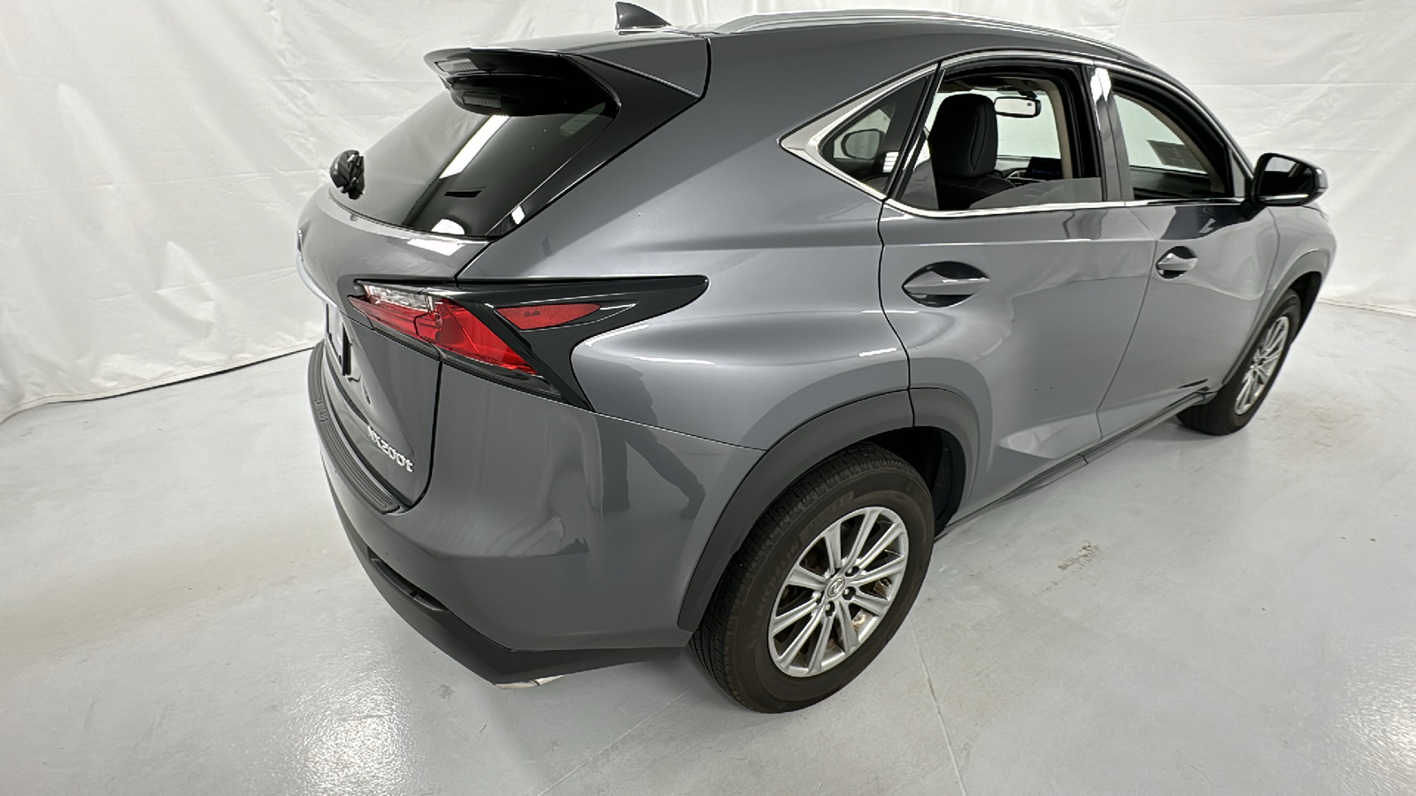 2017 Lexus NX  3