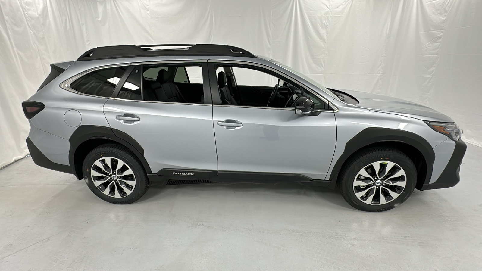 2025 Subaru Outback Limited XT 2