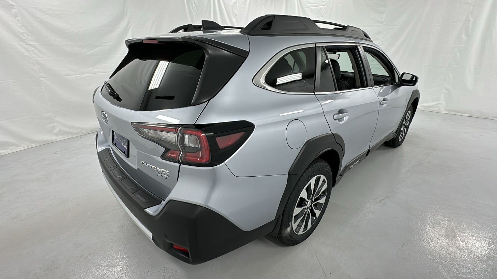 2025 Subaru Outback Limited XT 3