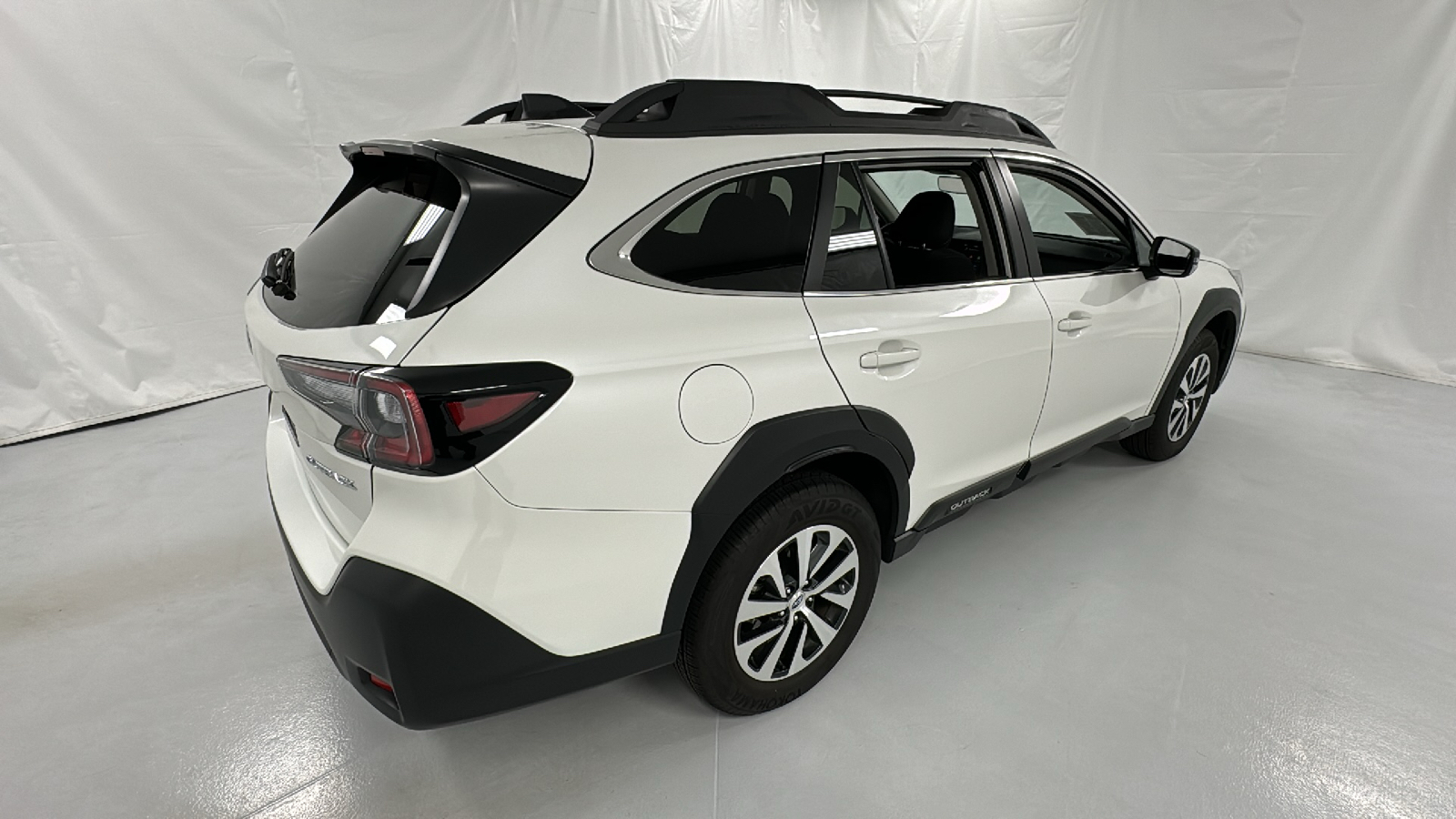 2023 Subaru Outback Premium 3