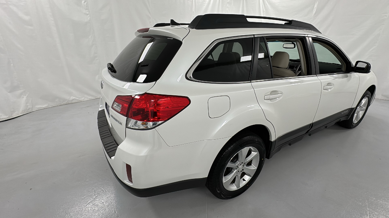 2014 Subaru Outback 2.5i 3