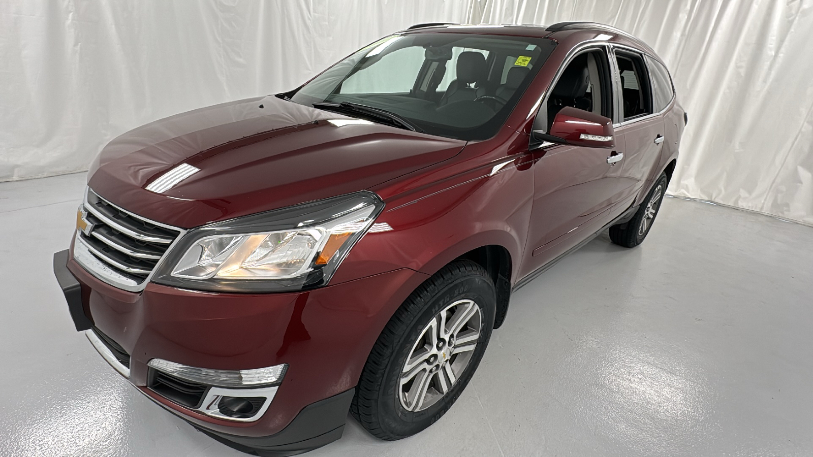 2017 Chevrolet Traverse 2LT 7