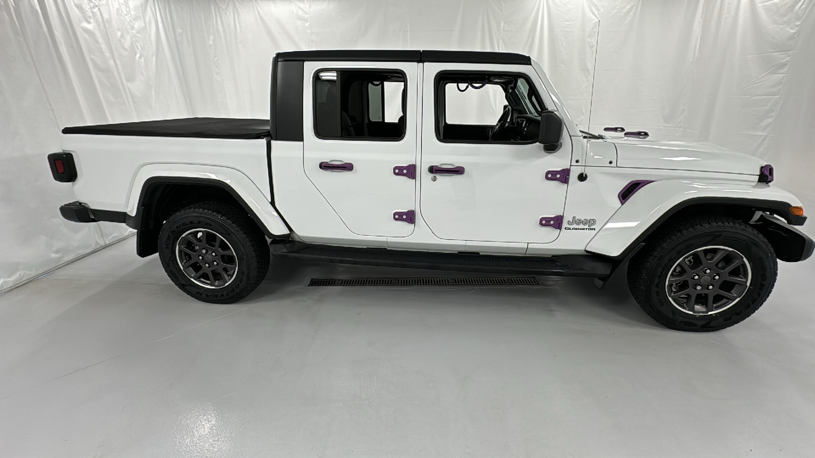 2021 Jeep Gladiator Overland 2